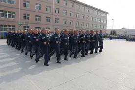 被关禁闭室，是怎样的体验？图片