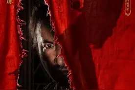 秦桧（替身）诵读《满江红》，张艺谋脑洞太大，终究正剧变闹剧图片