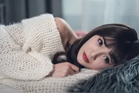 邻居女孩怀孕后，她求助于我，我答应后，却与她发生一段情图片