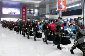 下一站，军营！重庆2022年下半年入伍新兵起运图片