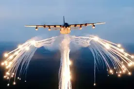 放烟花还能干扰导弹吗？干扰弹和烟花本是同源，关键得看导弹类型图片