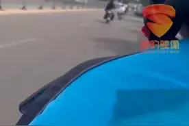 高考生回应睡过头被外卖小哥送到考场：打不到车很着急，没想到小哥会送，半小时路程，十几分钟就到了图片