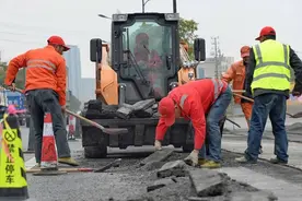 绝非技不如人！为何我国公路经常翻修，而日本却常年如新？图片