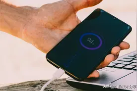 手机充电到100%再拔？原来我们都错了，正确充电方式延长电池寿命图片