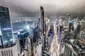 向北走，向钱看，TVB撕下最后的体面图片