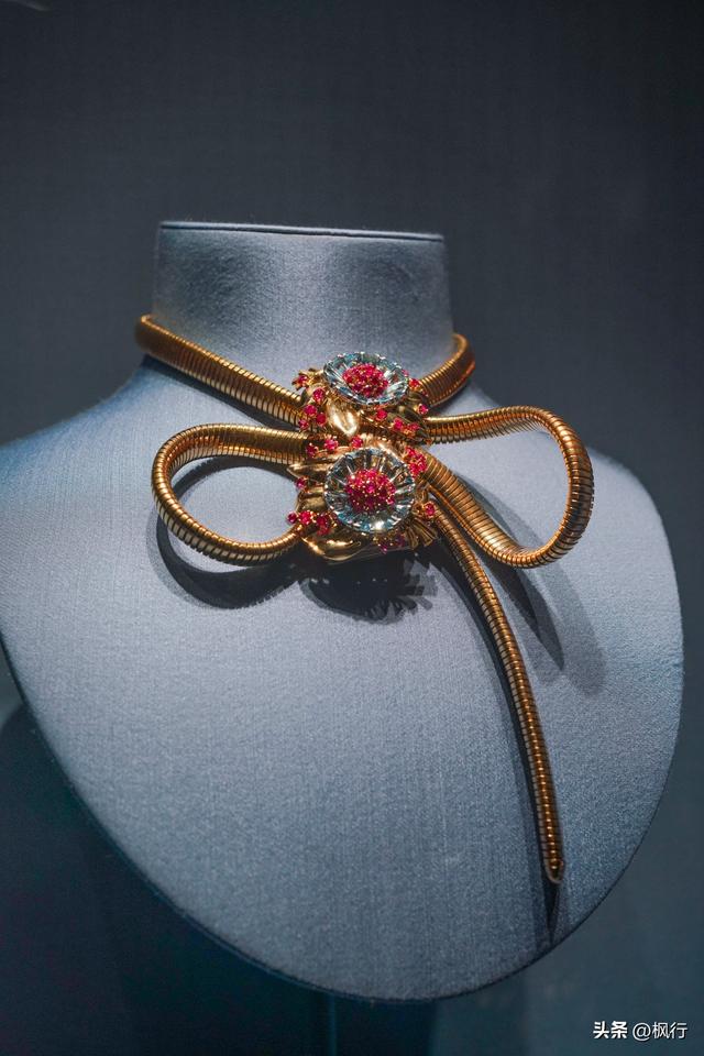 꾭䣬ʱű龭ѴչӭɫйϦ