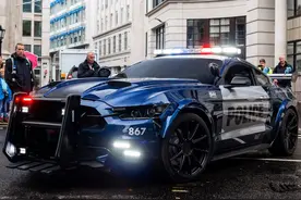 美国警察装备大盘点（一）美国警车图片