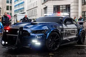 美国警察装备大盘点（一）美国警车图片