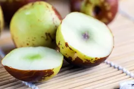 得了胃病后，这4种水果可能会格外“伤胃”，再爱吃也要管住嘴图片