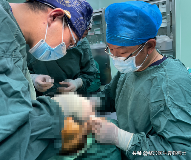 47岁一个人从成都跑北京做小拉皮，9天过去了，像变了一个人