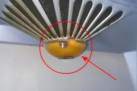 油烟机流出的废油，一滴都别浪费！没想到这么值钱，家家都用得到图片