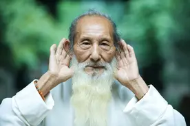 养生：活血化瘀、有助长寿，国医大师留下1个药酒配方，请存好图片