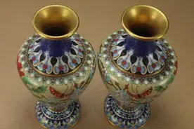 大爷帮人修房喜获祖传宝，专家看后不敢估价，原来是民国珍稀文物图片