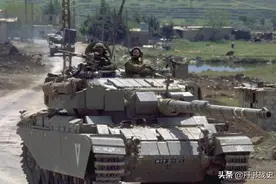 以色列百夫长坦克改装的运兵车，移动的装甲碉堡图片