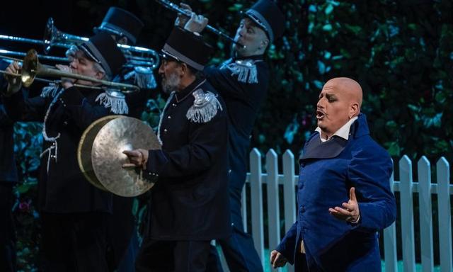 ����ά���ǵ�����ʦ������������۷�֮������ЦҲ�����������