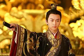 古代皇帝龙袍不能水洗，穿臭了怎么办？原来是贫穷限制了我的想象图片