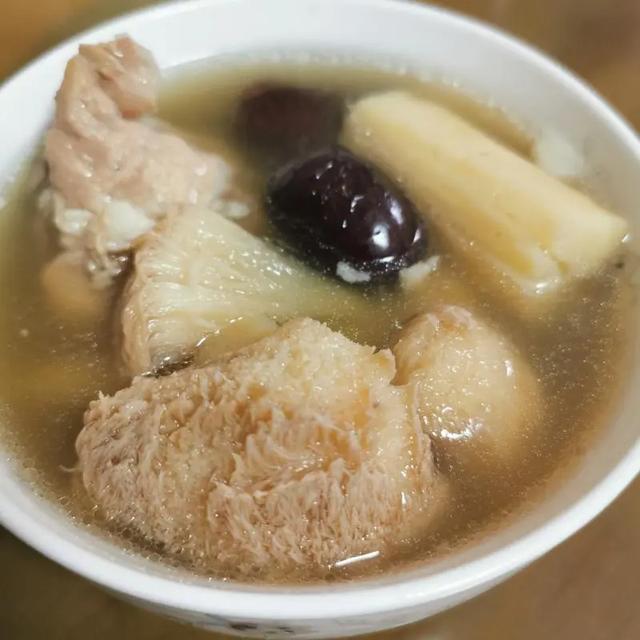 胃痛可以花胶 胃痛可以花胶炖鸡汤吗