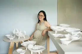 美女硕士隐居乡村4年，每天做陶、养鸡种菜：不焦虑了图片