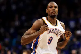 体坛“非人类”天赋！博尔特42cm跟腱 菲鱼拥有“人鱼”身材图片