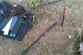 霸占河道，谁钓鱼折断鱼竿！钓鱼人：真当我们是软柿子提款机图片