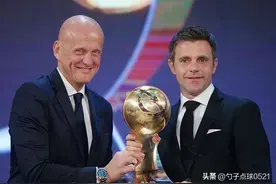 他是足球场上的包青天，却因个人代言无奈退役图片