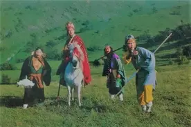 《西游记》里出现的道教神仙，不但有三只眼，还喜欢“竖中指”图片