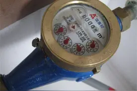 家里没用水也不漏水，为何水表仍在转动？赶紧查这3个地方图片