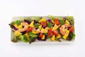 「食谱」鲜桃黄花沙拉、桂圆水果沙拉做法图片