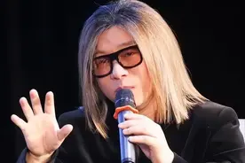 郭峰：与音乐有不解之缘，60岁未婚无子女，感情终成母亲的心结图片