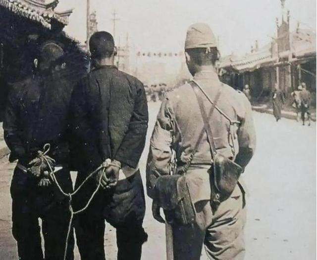 日本对铠甲勇士（1939年日军狼狗部队无人可挡）