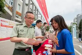 2023年征兵迎来“新调整”，女兵要求有所降低，想当兵的别错过了图片