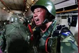 当年汶川救灾，空降兵15勇士的惊天一跳，为何至今都说难度极高？图片