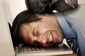 入职12年以上，离职补偿算实际工龄还是12个月？图片