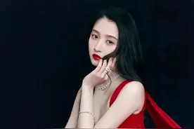 鹿晗正牌女朋友关晓彤，是真好看。鹿晗应该很幸福吧图片