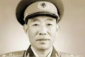 孔庆德：55年大授衔，自认为能被授大校就知足了，却荣获中将军衔图片