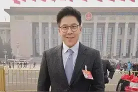香港政界新星，红色资本家长孙、跳水皇后郭晶晶的老公霍启刚...图片