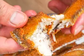 这才是炸带鱼的正确做法，焦香酥脆好吃无腥味，方法超简单图片