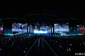 “天外来物”深圳站落幕 薛之谦时隔五年同地同日开唱宿命感拉满图片