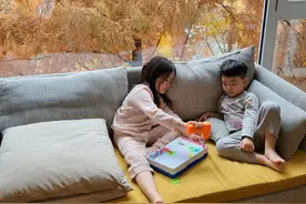 分享一对韩国夫妻的家，因落地窗太美而走红，网友：我要搬进去图片