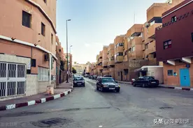 我，农村出身，45岁娶了怀孕的非洲女人，老夫少妻上演跨国婚姻图片