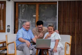 父母生过病，买不了百万医疗，怎么配置保障？图片