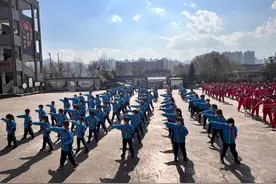 钟山区第八小学举办第七届体育节活动图片