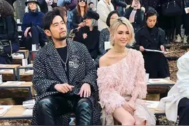 又翻车？！周杰伦新加坡演唱会被观众疯狂吐槽！图片