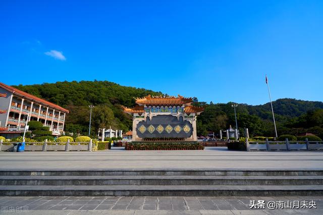 深圳宝安区的凤凰山到底有多高?快来这里打卡爬山吧