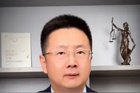 年龄差30岁的养父与养女，可以结婚吗？#抖来普法2023图片