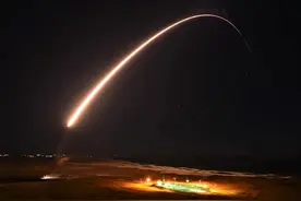 美智库专家：俄罗斯新核导弹无法毁灭地球，最多在一瞬间毁灭英国图片