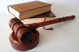 九人冒充记者敲诈勒索，判了！图片