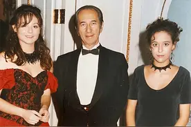 赌王长房嫡孙女罕露面！美貌出众神似何鸿燊，定居国外生活低调图片