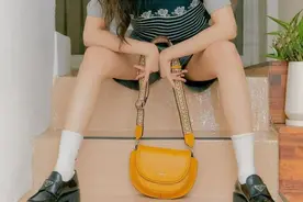 为什么不建议女生穿“肉丝、黑丝”？答案很简单，避开才能时尚图片