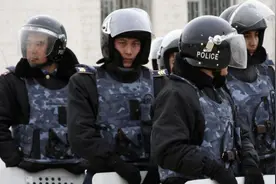 无需警告可直接击毙！俄军特种兵闪电出击，4000武装分子直接投降图片